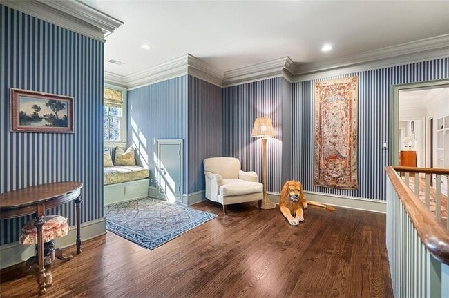 Building Photo - 5000 Long Island Dr