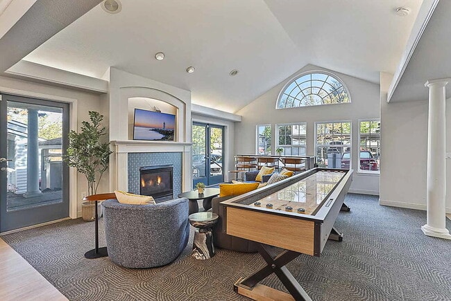 Building Photo - Evergreen Heights