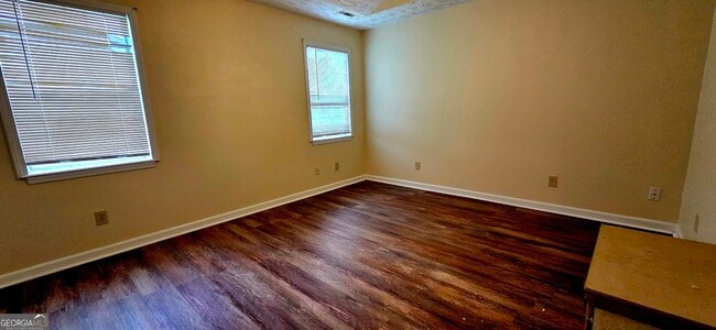 Building Photo - 480 Laney Rd