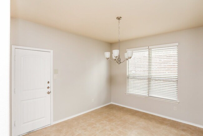 Building Photo - 313 Haywood Cir