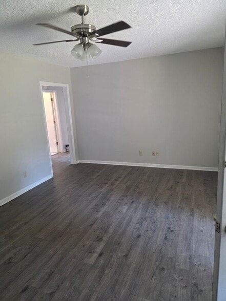 Building Photo - 305 Hightower St