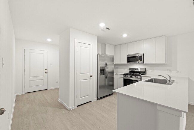 Building Photo - 27651 Spearmint Ridge Dr