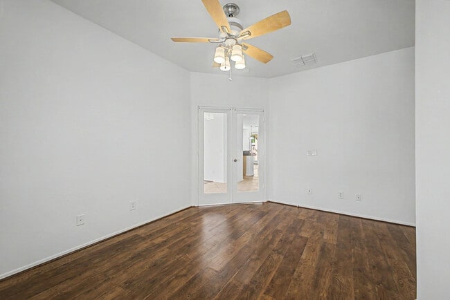 Building Photo - 6630 W Harwell Rd E