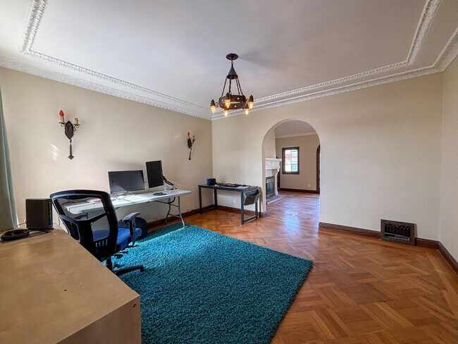 Building Photo - 1427-1429 Taraval St