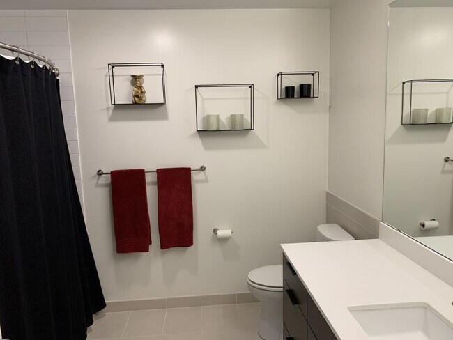 Building Photo - 590 1st Ave S