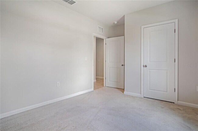 Building Photo - 1173 Lexington Ln