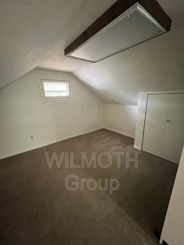 Building Photo - 5226 N College Ave