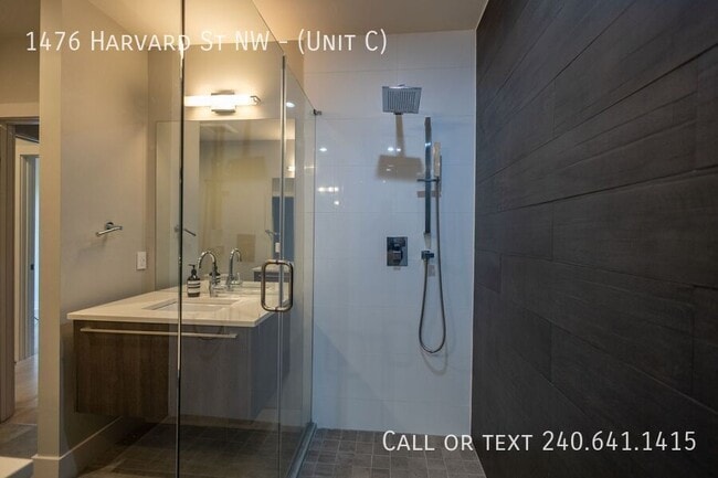 Building Photo - 1476 Harvard St NW