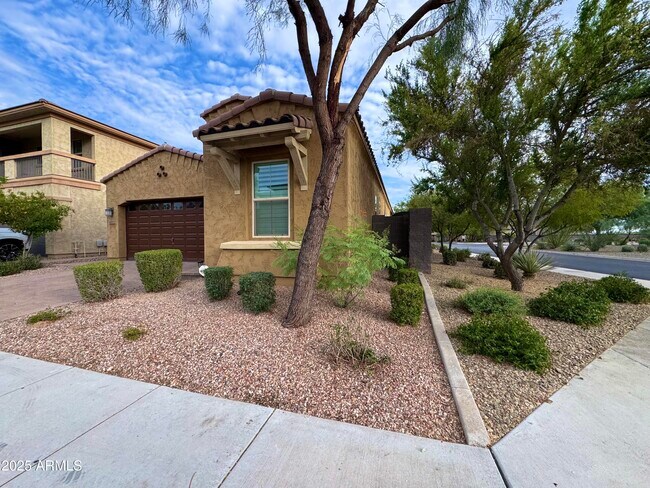Building Photo - 4511 E Walter Way