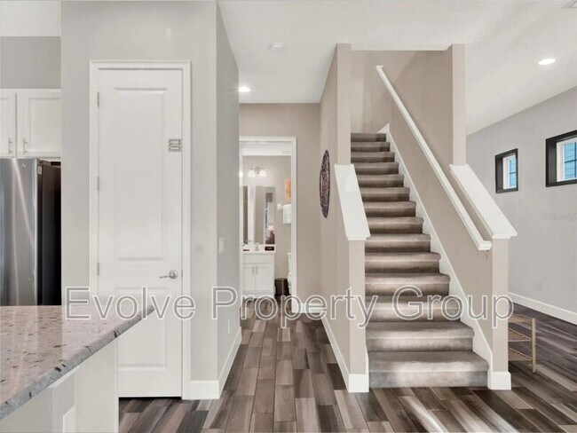 Building Photo - 1449 Fairview Cir