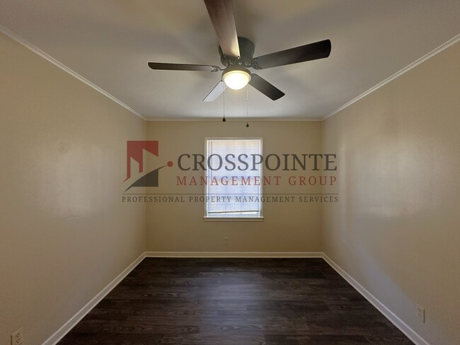 Building Photo - Tour Today! Newly Updated 3 Bedroom 2 Bath...