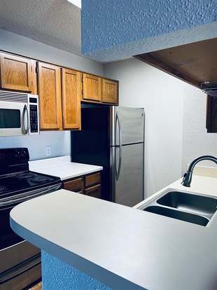 Building Photo - 3770 Lovers Wood Ln
