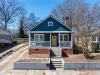 Building Photo - 881 Oakhill Ave SW