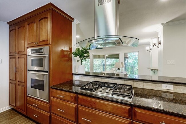 Building Photo - 8810 Mountain Path Cir