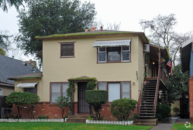 Primary Photo - 2924 Franklin Blvd