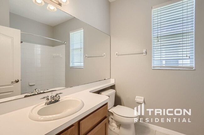 Building Photo - 1028 Appian Pl
