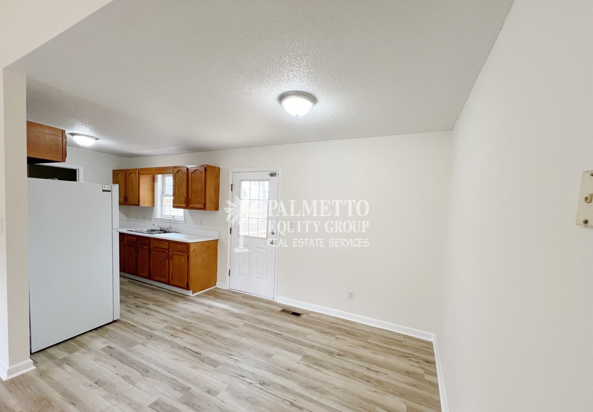 Building Photo - 4806 Shady Pine Dr