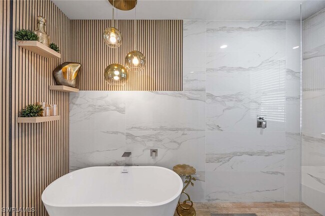 Building Photo - 10620 Gulf Shore Dr