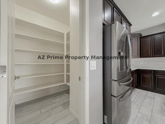 Building Photo - 18649 W Williams St