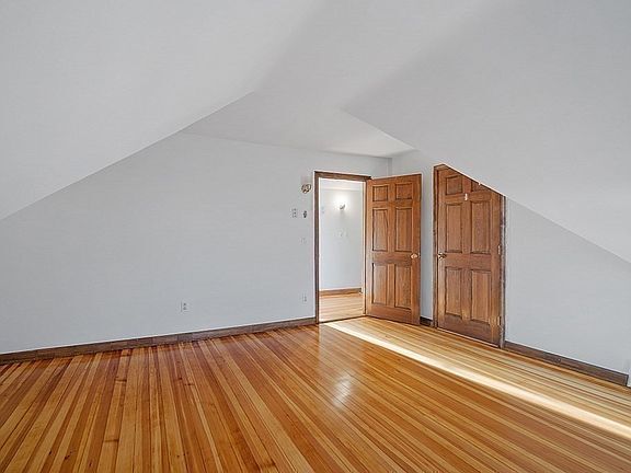 3rd Floor Bedroom 1 - 32 Park Ave