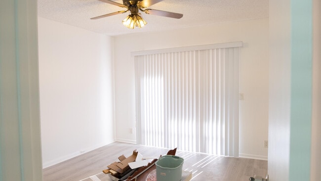 Building Photo - 400 SW 134th Way