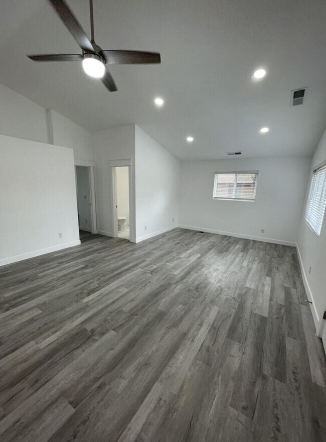 Building Photo - Charming Olde Town Arvada Home!
