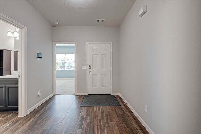 Building Photo - 10133 Pappas Dr