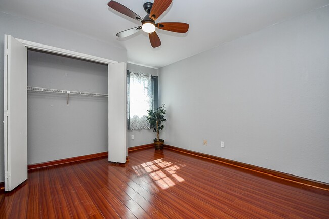 Building Photo - 11414 Chariot Dr