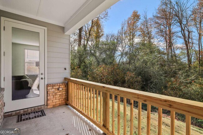Building Photo - 1561 Salinger Ct