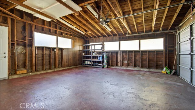 Building Photo - 1152 W Wakefield Ave