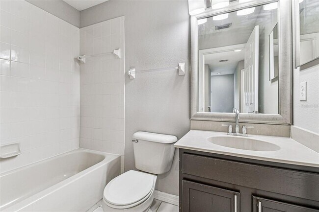 Building Photo - 11651 Declaration Dr