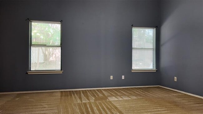 Building Photo - 12331 Yarmont Way