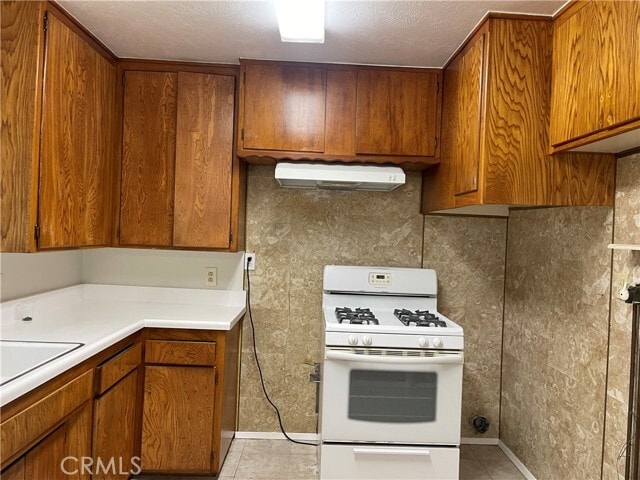 Building Photo - 1325 S Anaheim Blvd