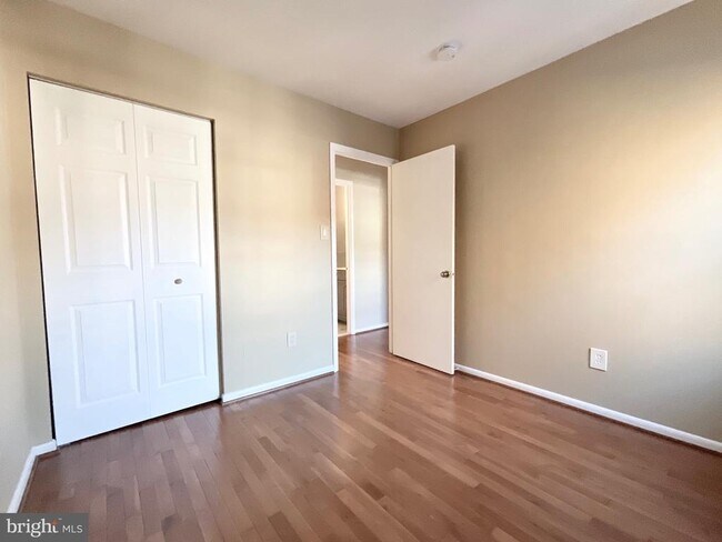 Building Photo - 20140 Timber Oak Ln