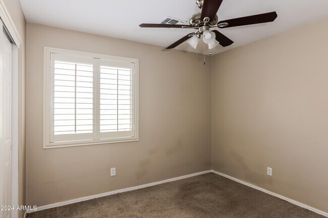 Building Photo - 14817 N 129th Dr