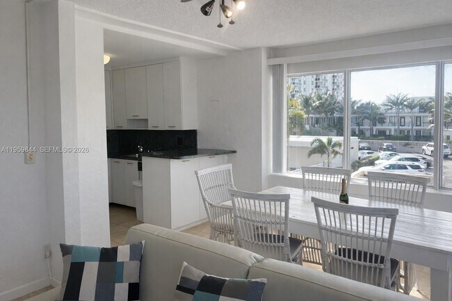 Building Photo - 345 N Fort Lauderdale Beach Blvd