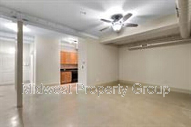 Building Photo - 4244 Chouteau Ave