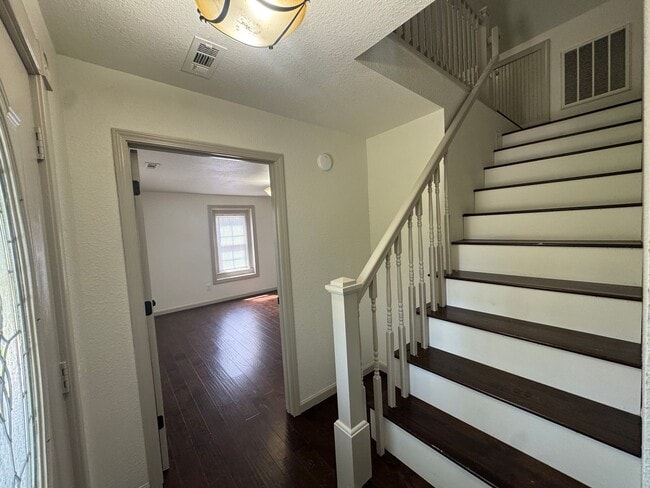 Building Photo - Charming 2BR Country Home on Nearly 1 Acre in Telford | Spacious Layout