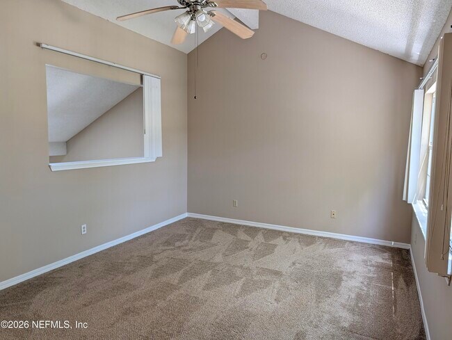Building Photo - 8175 Dunbarton Ct