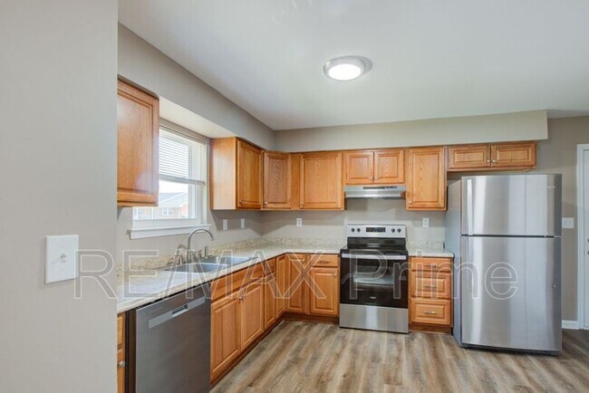 Building Photo - 4601 Hardy Dr