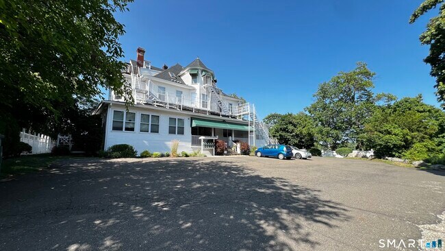 Building Photo - 5 Hundley Ct