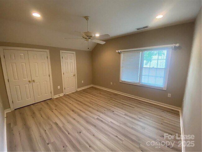 Building Photo - 8730 Devonshire Dr