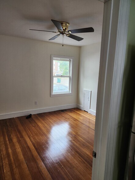 Building Photo - 53 Fisher St