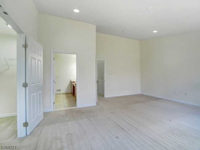 Building Photo - 44 Lamerson Cir
