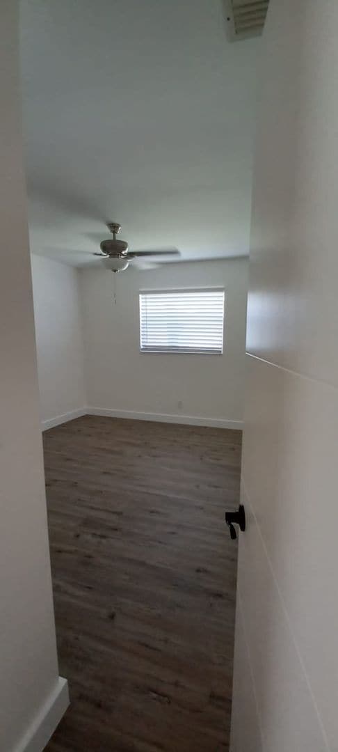 Building Photo - Stylish Fort Lauderdale 3/2 with Stainless...