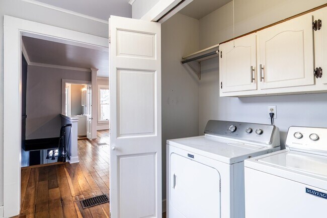 Building Photo - 1020 W Wayne St