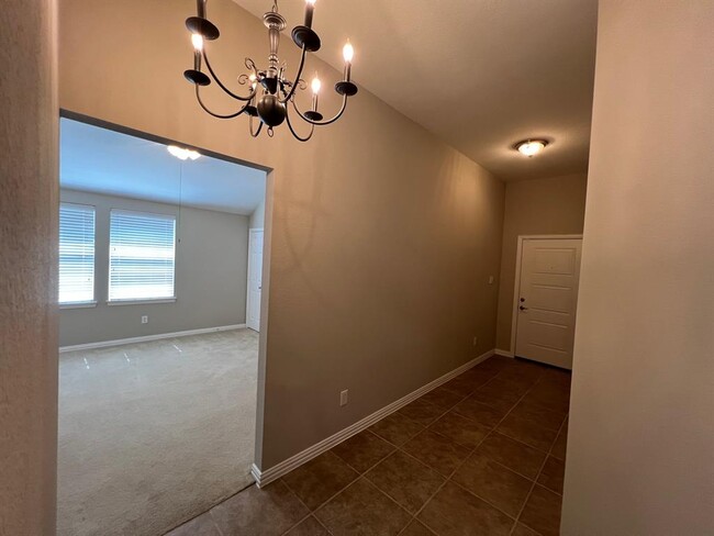 Building Photo - 922 Fulbourne Dr