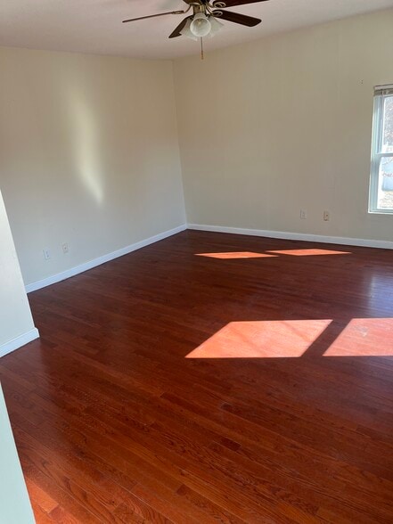 Master bedroom - 33 White St