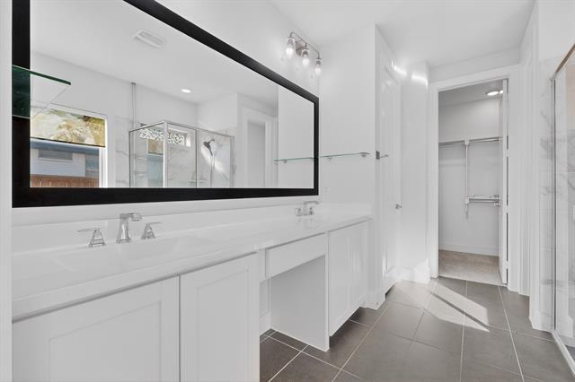 Building Photo - 769 Meandering Ln