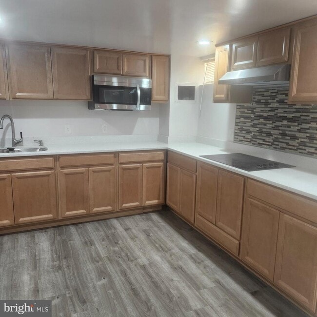 Building Photo - 12505 Kingsview St